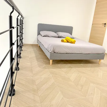 T3 Duplex Luxe Design Hyper Centre Port Clim Wifi Lägenhet Toulon